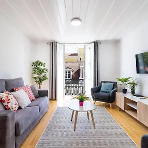 https://amazing-1bdr-apartment-in-chiado-by-lovelystay.hotels-lisbon-portugal.com